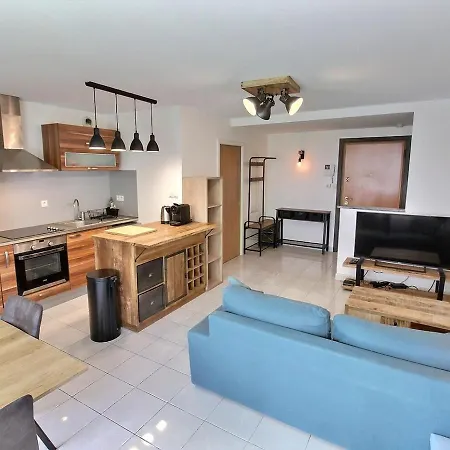 Appartement Lumineux A Colmar Avec Terrasse, Parking Et Wifi - 5 Min Du Centre - Fr-1-722-1 Exterior foto