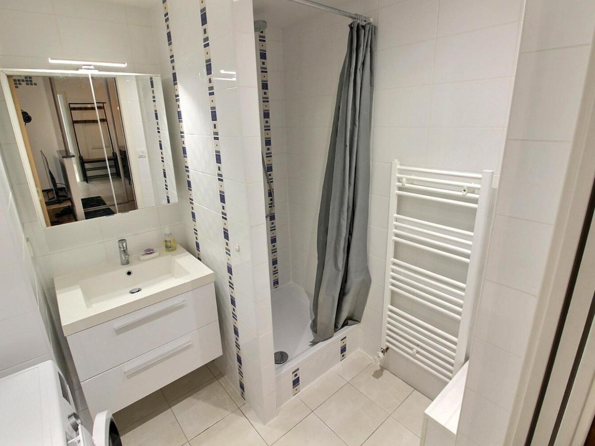 Apartment Lumineux A Avec Terrasse, Parking Et Wifi - 5 Min Du Centre - Fr-1-722-1